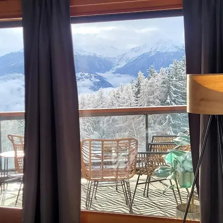 L'avantgardiste, Spacious 6 Bedrooms Duplex, Panoramic View