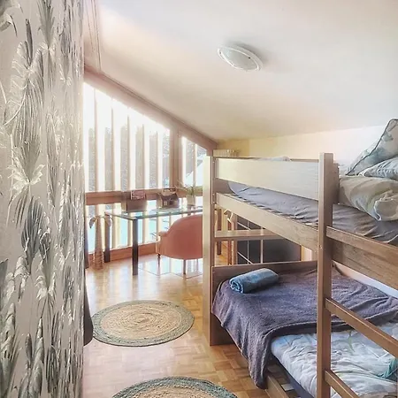 L'avantgardiste, Spacious 6 Bedrooms Duplex, Panoramic View *