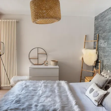 Apartment L'avantgardiste, Spacious 6 Bedrooms Duplex, Panoramic View