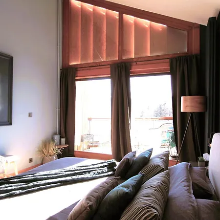 L'avantgardiste, Spacious 6 Bedrooms Duplex, Panoramic View *