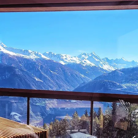 L'avantgardiste, Spacious 6 Bedrooms Duplex, Panoramic View Apartment *