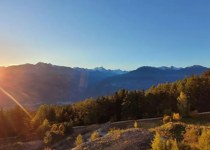 L'avantgardiste, Spacious 6 Bedrooms Duplex, Panoramic View Apartament