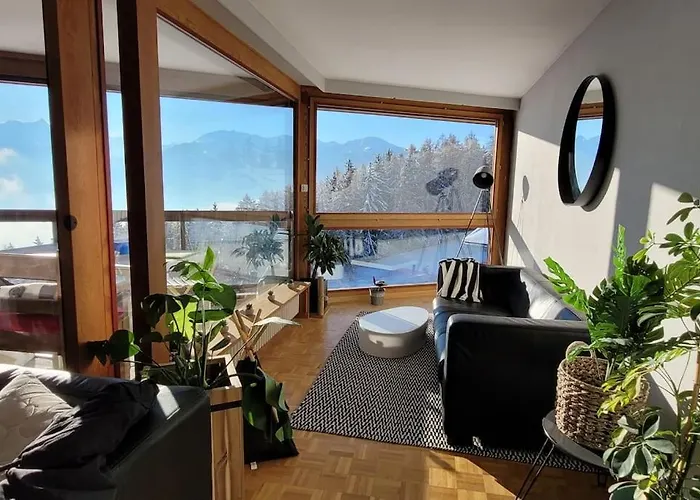 L'avantgardiste, Spacious 6 Bedrooms Duplex, Panoramic View Апартаменты *