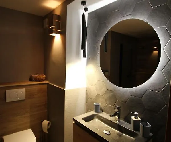 L'avantgardiste, Spacious 6 Bedrooms Duplex, Panoramic View Кран-Монтана