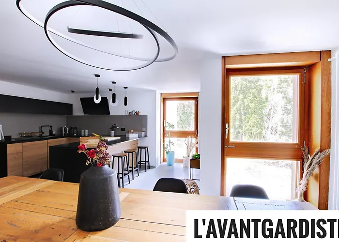 L'avantgardiste, Spacious 6 Bedrooms Duplex, Panoramic View Апартаменты