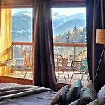 L'avantgardiste, Spacious 6 Bedrooms Duplex, Panoramic View *